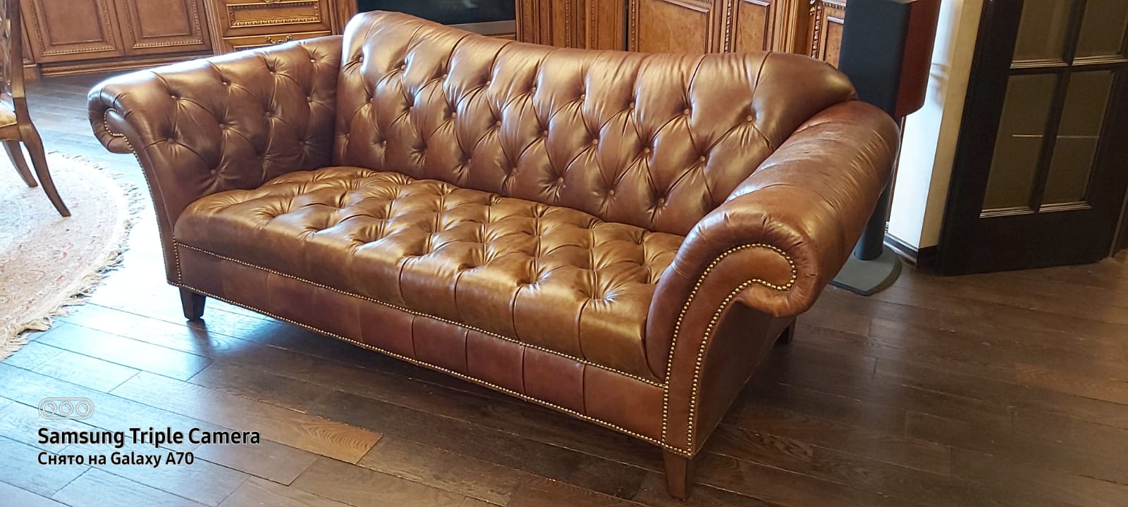 Перетяжка дивана. Сенная площадь